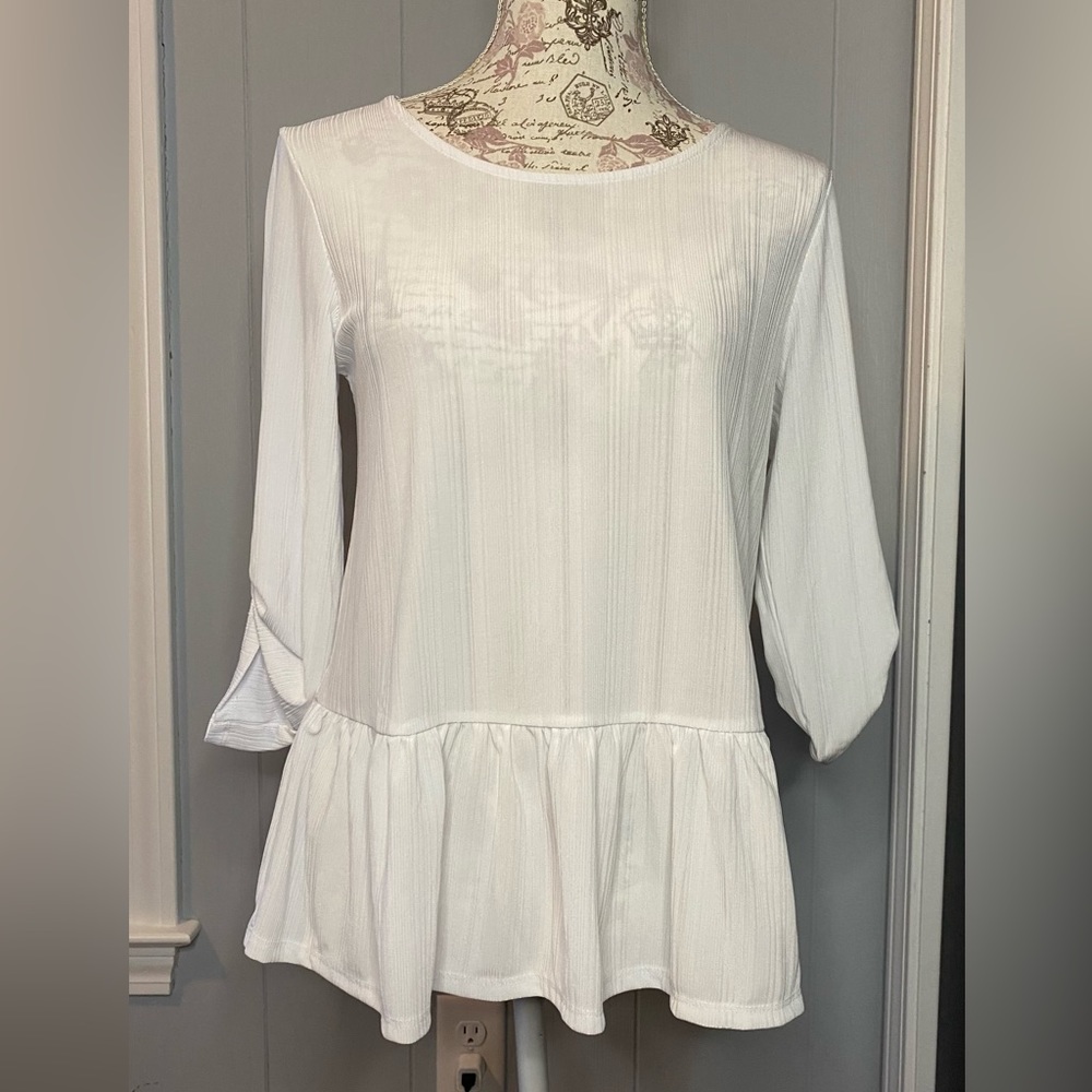 NWT Apt 9 White Blouse - Small